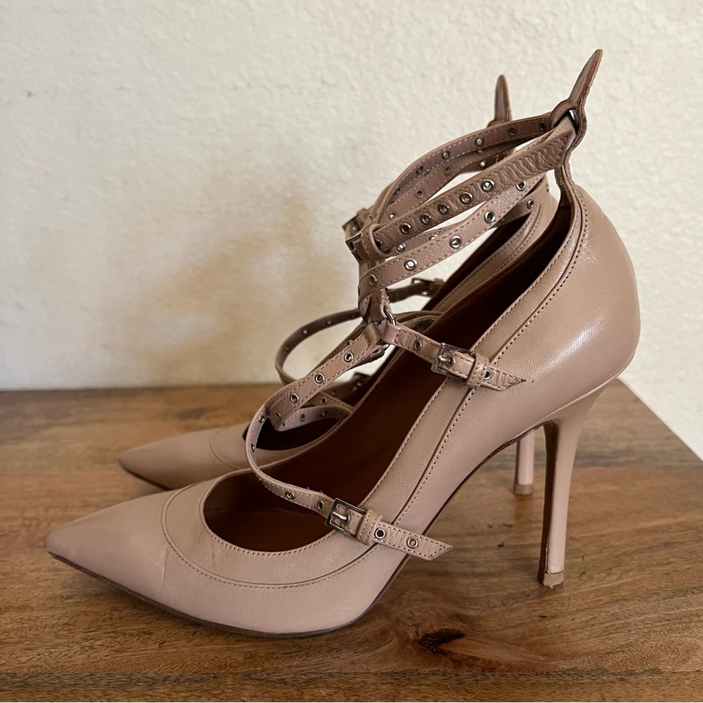 Valentino Garavani Nude Heels - Picture 5 of 16